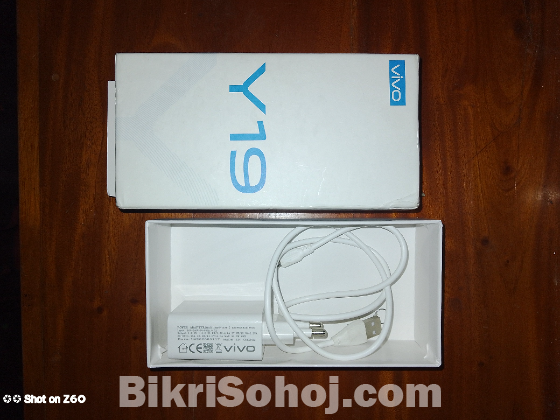 vivo y19 8/256